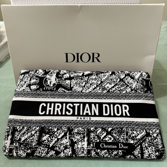 Authentic new beauty Dior Monochrome Patterned Pouch - Picture 1 of 4